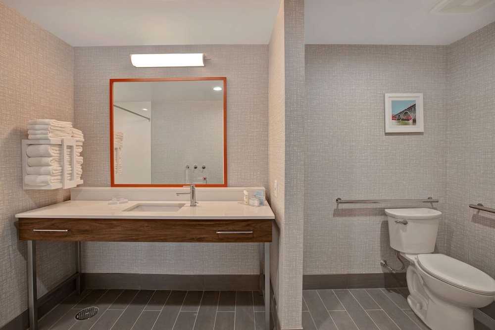 Hampton Inn By Hilton & Suites Deptford NJ - photo 19