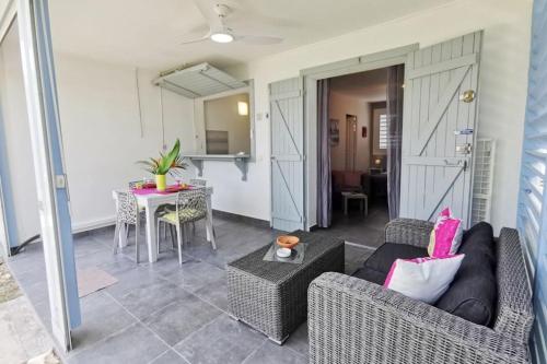 Bungalow Coco résidence Ti Figues — 4-Star Luxury Hotel in Saint-Francois, Guadeloupe