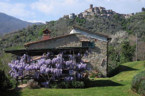 Casa Giusti Vellano Pescia Pistoia — 4-Star Luxury Hotel in Pescia, Italy