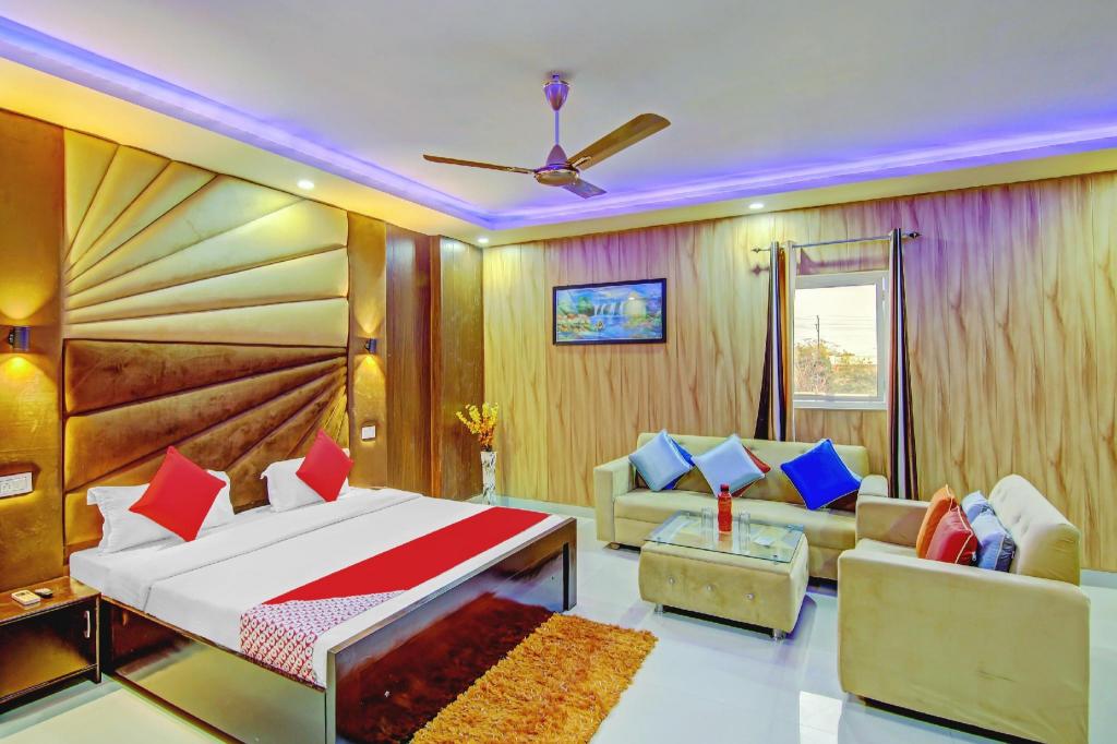 Hotel O Island in Meerut, India