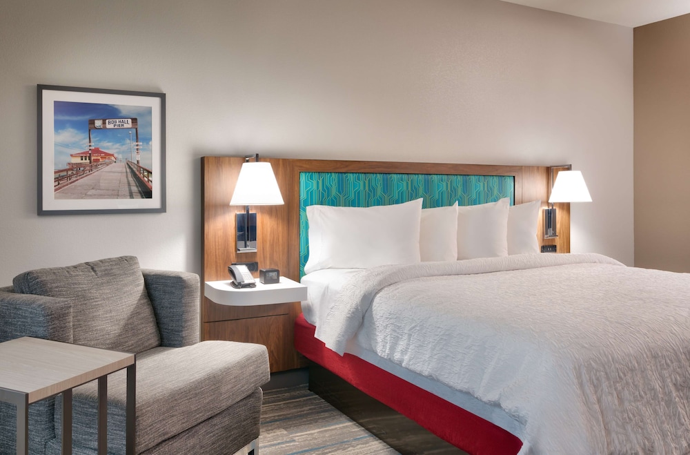 Hampton Inn & Suites Rockport Fulton - photo 24