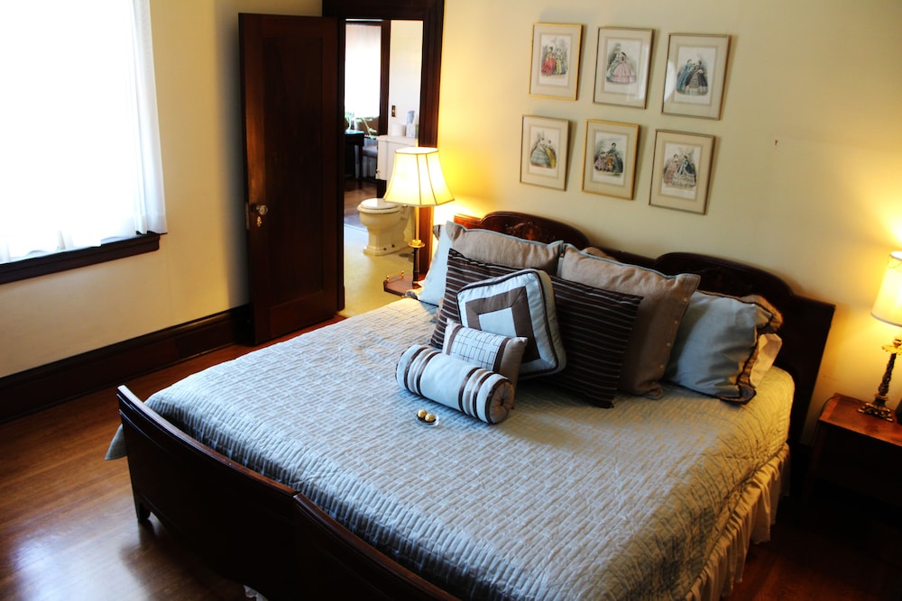 The Inn at Irwin Gardens - photo 8