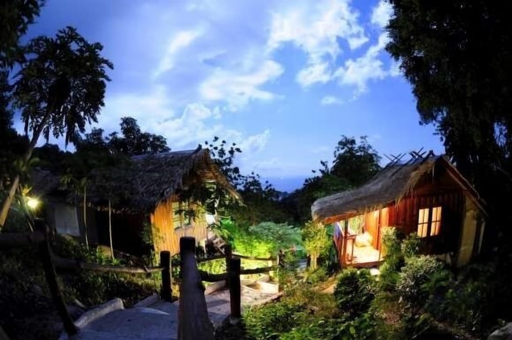 Seaview Resort - last minute hotel in Koh Tao
