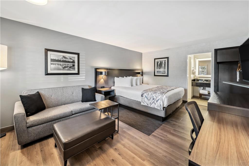 Best Western Plus Hilltop Inn - photo 17