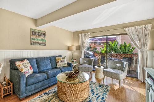 Bahia Vista C50 in Avalon, United States