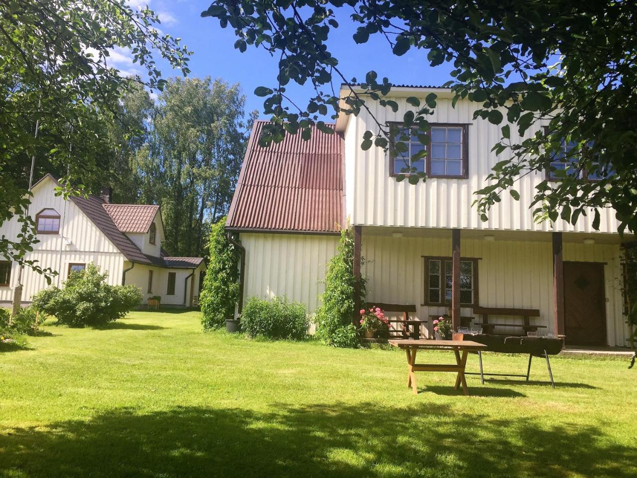 Manni Farm Holiday House — 4-Star Luxury Hotel in Polva, Estonia