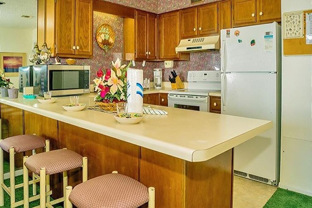 Emerald Shores Resort 2001 627850 by RedAwning - photo 9
