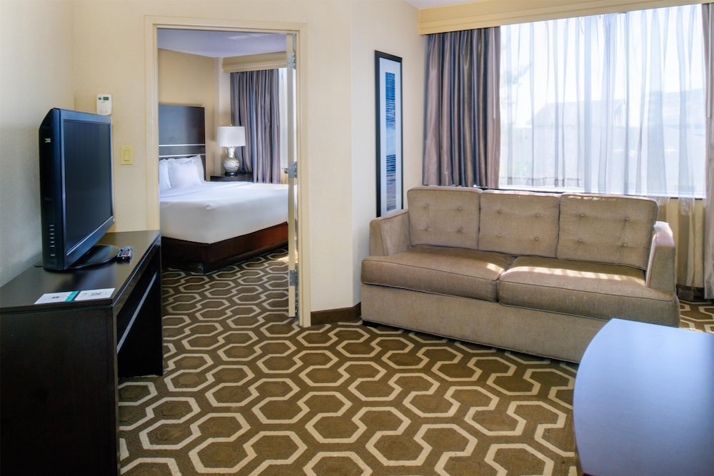 Hampton Inn by Hilton St. Louis Airport - photo 48