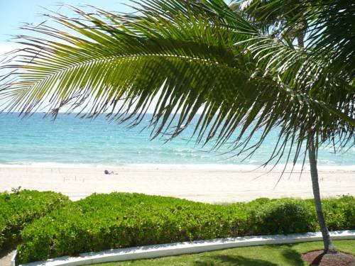 Villa Caprice Hotel in Lauderdale-By-The-Sea, United States