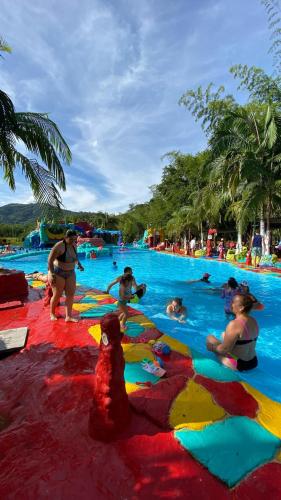 Club Paradise — San Rafael