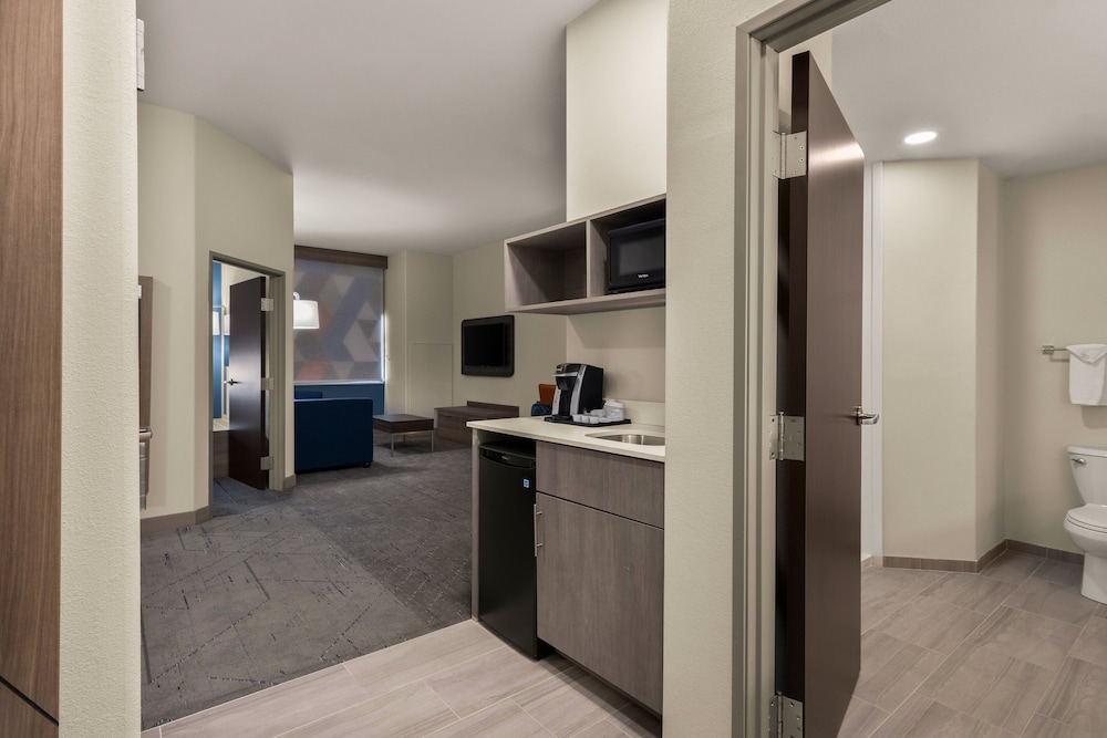 Holiday Inn Express & Suites Oklahoma City NW Quail Springs by IHG - photo 15