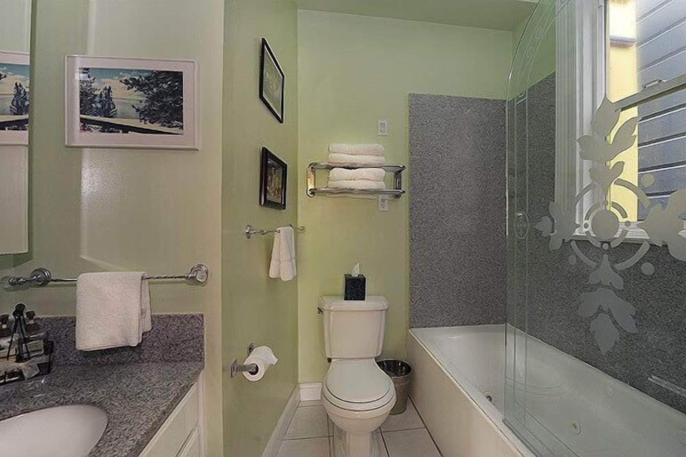 Noe's Nest Bed and Breakfast - photo 17
