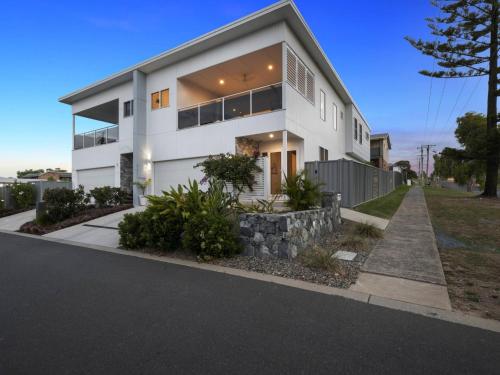 Sun Crest in Woolgoolga, Australia