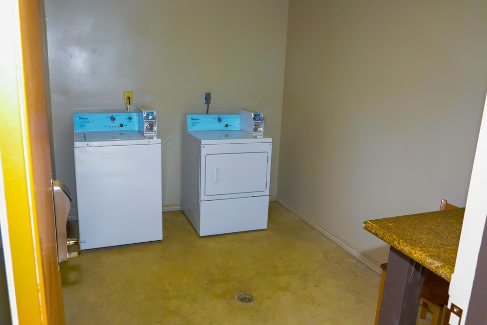 Wintergarden Inn - photo 13