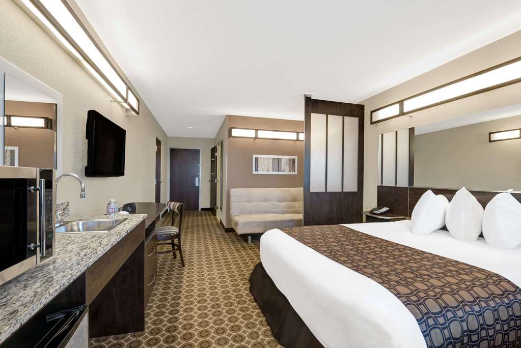 Microtel Inn & Suites by Wyndham Williston - photo 7