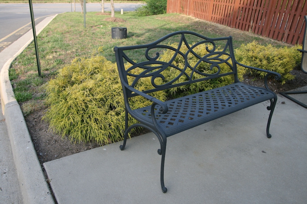 Affordable Suites Fredericksburg - photo 25
