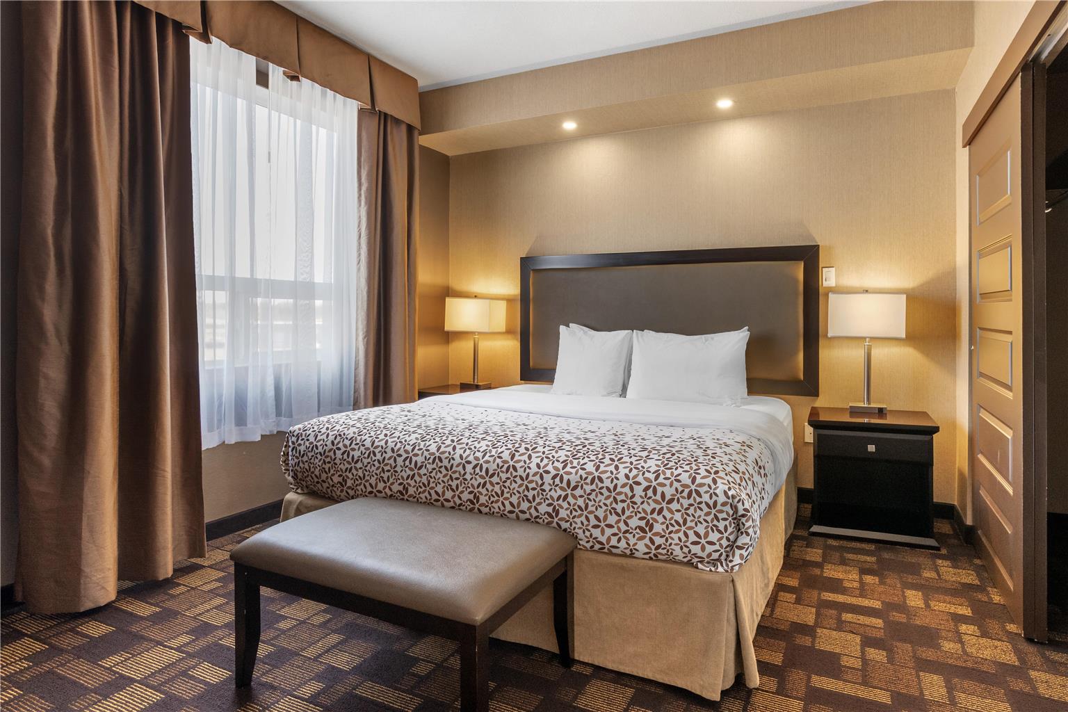 Best Western Plus Fox Creek — Fox Creek