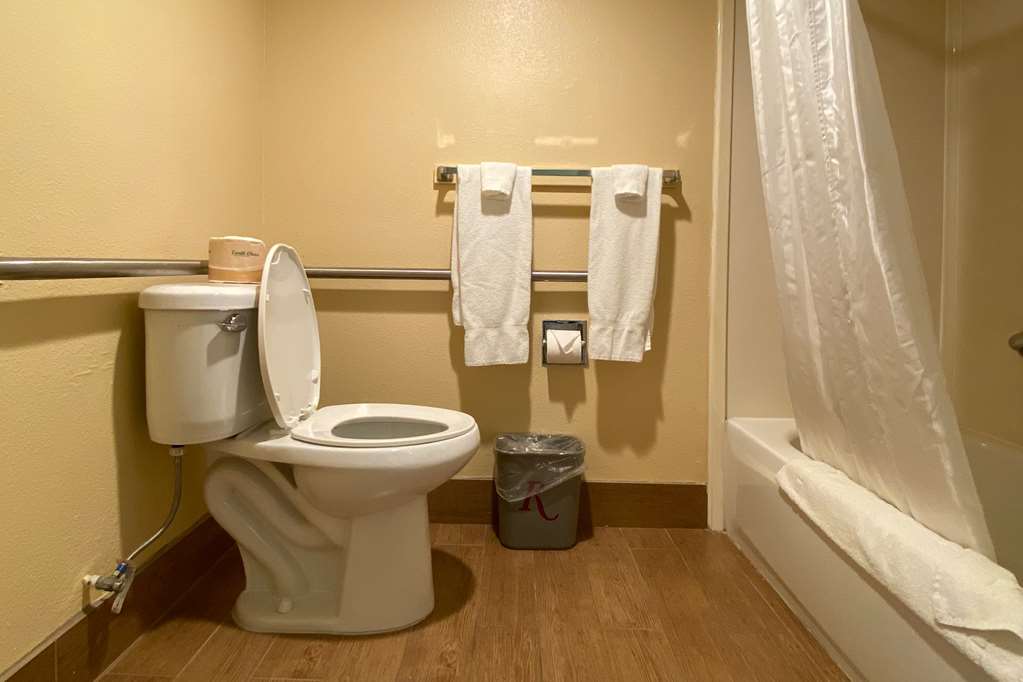 Americas Best Value Inn Azusa Pasadena - photo 17