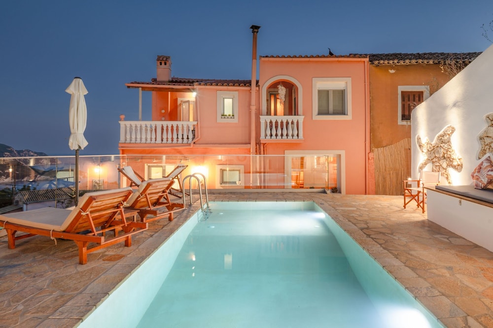 Loris Residence in Ionian Islands — 4-Star Luxury Hotel in Corfu, Greece