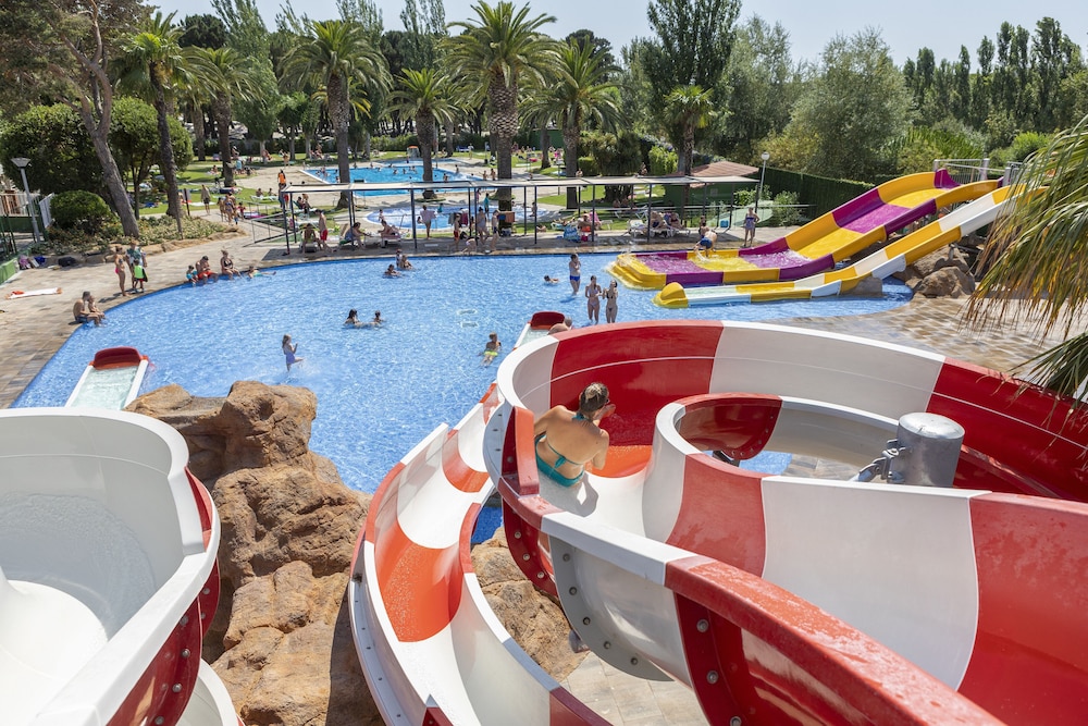 Càmping Valldaro — 4-Star Luxury Hotel in Castell-Platja D'aro, Spain