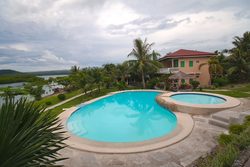 OYO 674 Sea Forest Beach Resort in Moalboal, Philippines