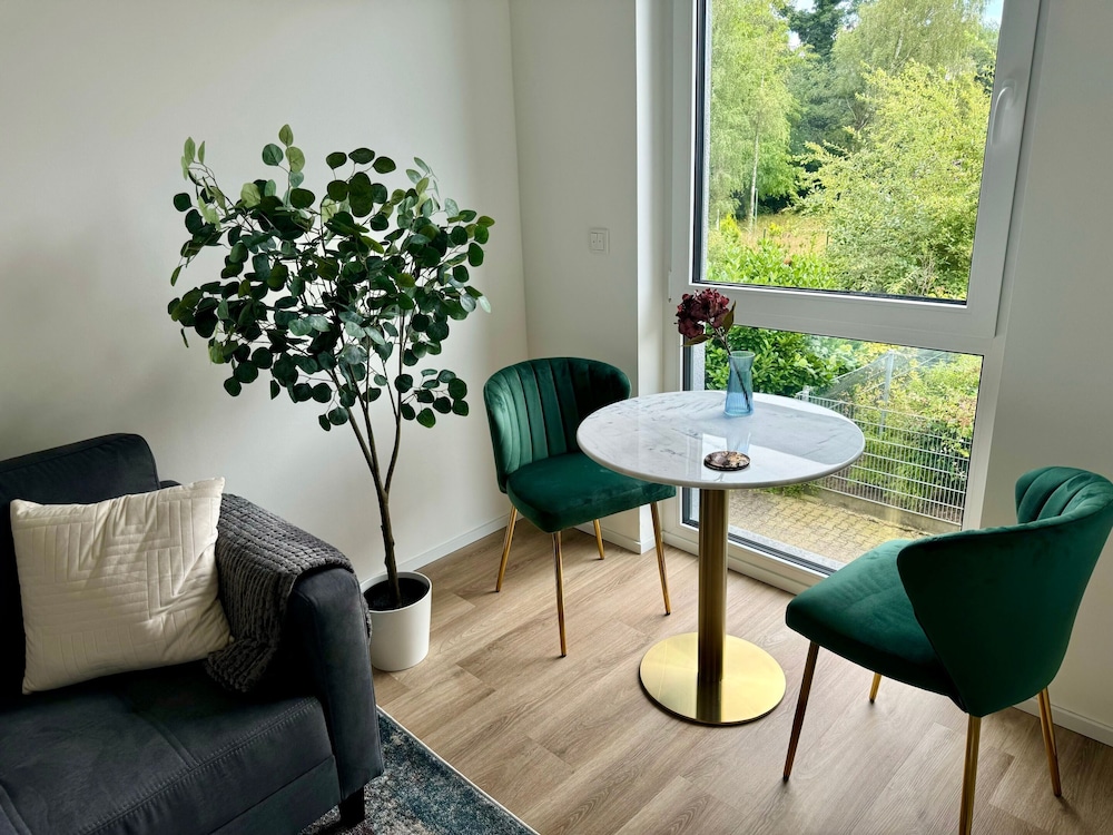 The Wos Apartments — 4-Star Luxury Hotel in Moenchengladbach, Germany