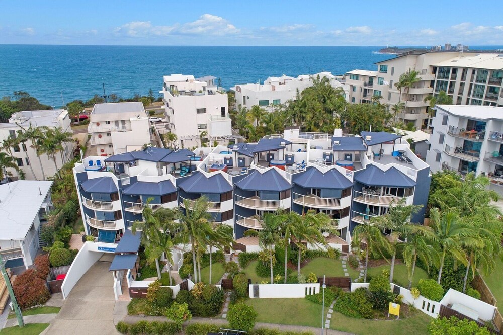 Ocean Vista On Alex — 4-Star Luxury Hotel in Alexandra Headland, Australia