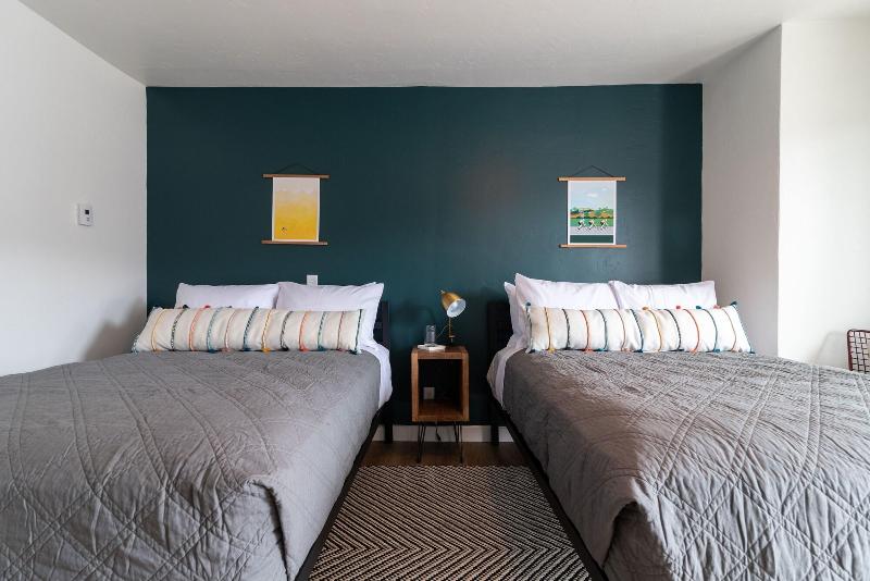 Spoke and Vine Motel - photo 12