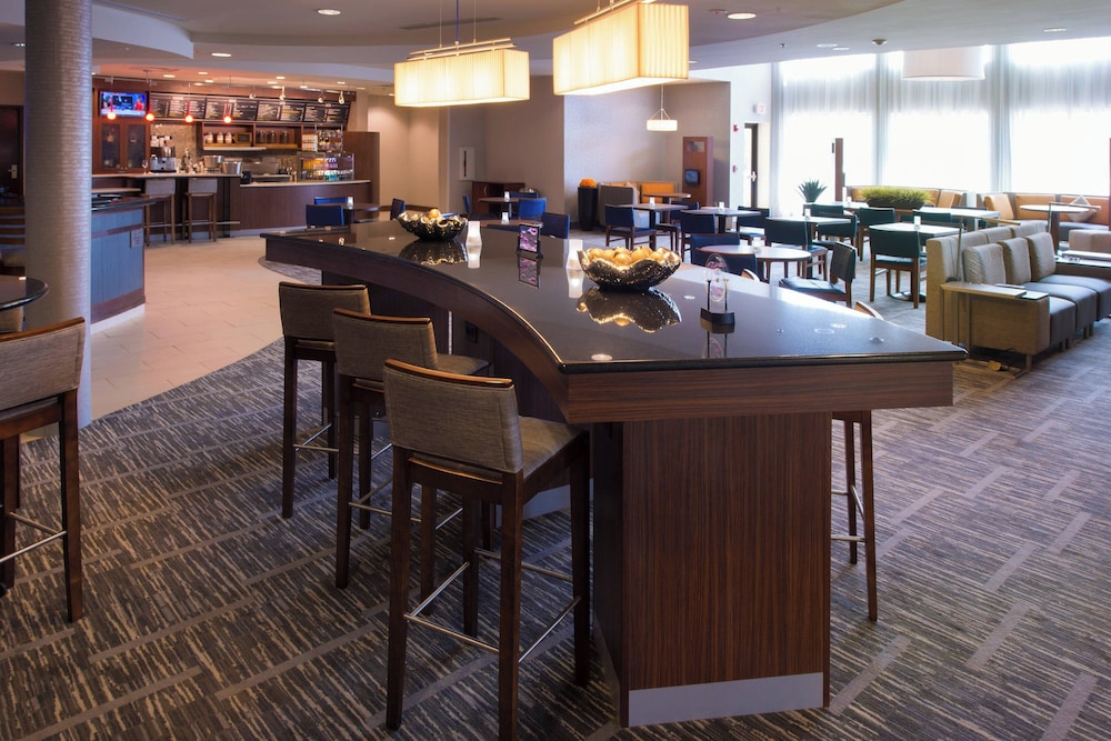 Courtyard by Marriott Canton - photo 23