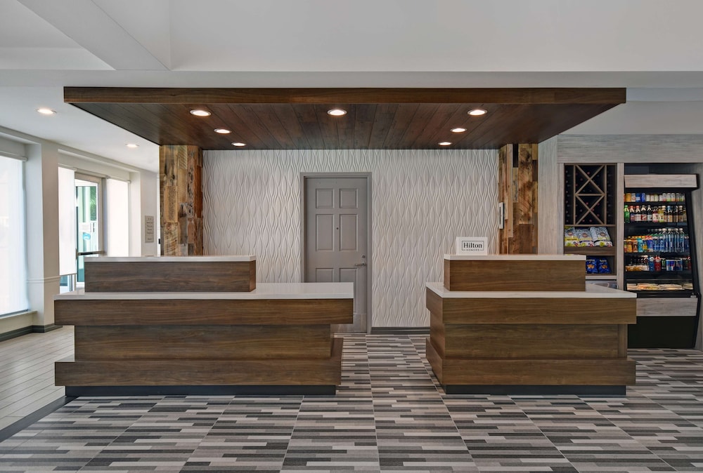 Hilton Garden Inn Houston Galleria Area - photo 4