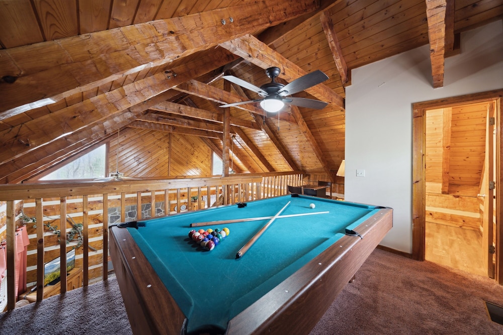 An Affair To Remember 1 Bedroom Cabin by Heavenly Views Resort - photo 19