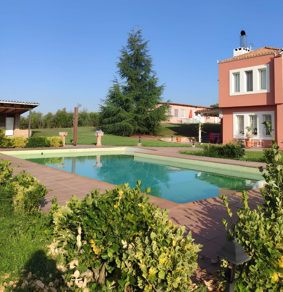 Villa Avra Private Garden Pool Oasis in Drama — 4-Star Luxury Hotel in Drama, Greece