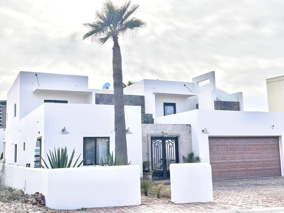 Lux 3 Master Bdroom On Sandy Beach W No Cleaining Fee — 4-Star Luxury Hotel in Puerto Penasco, Mexico