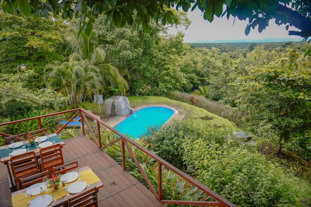 Hotel Cerro Lodge in Puntarenas, Costa Rica