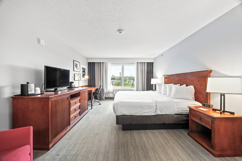 Country Inn & Suites by Radisson Marinette WI - photo 11