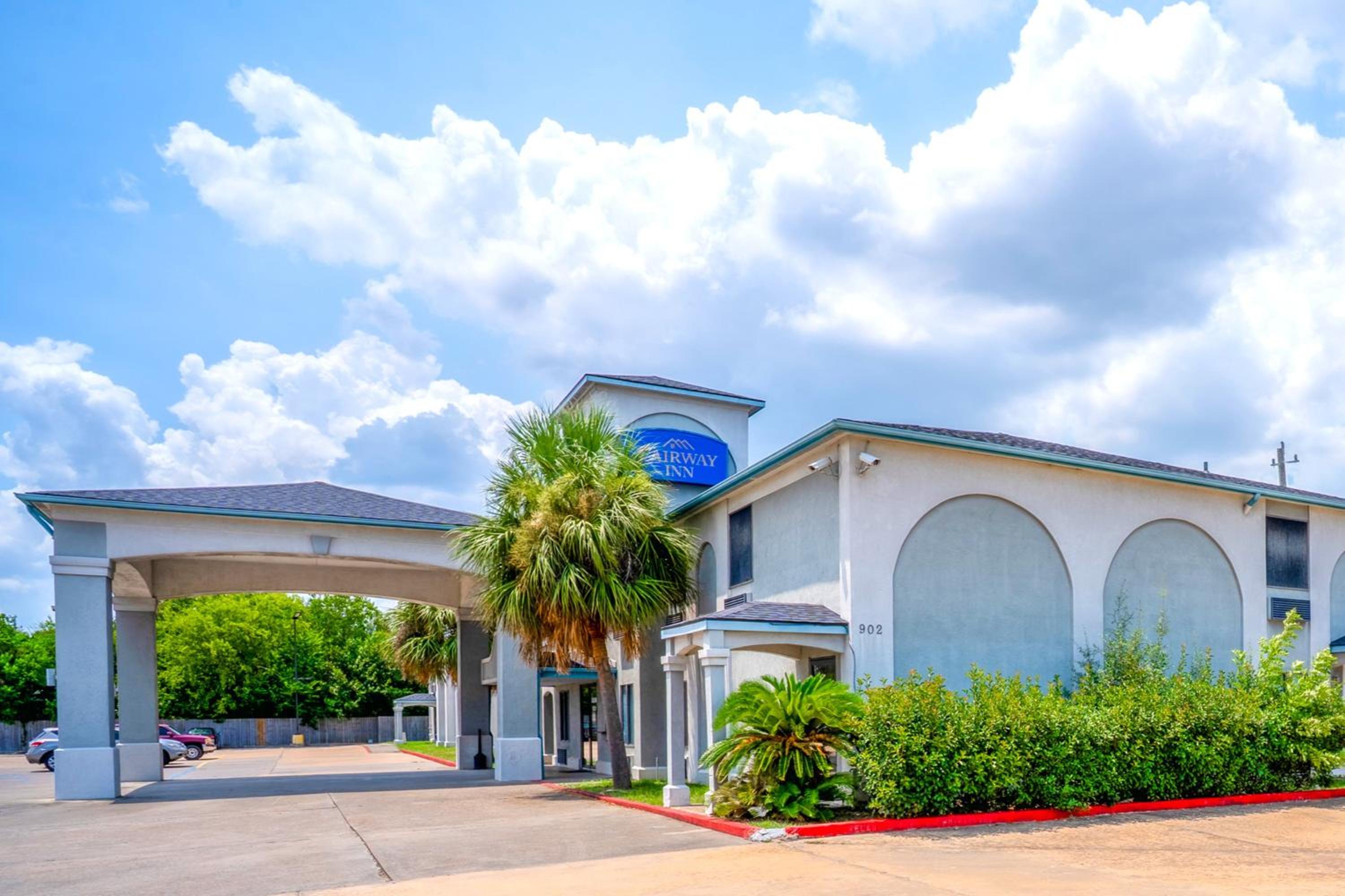 Capital O Fairway Inn Baytown La Porte TX - photo 27