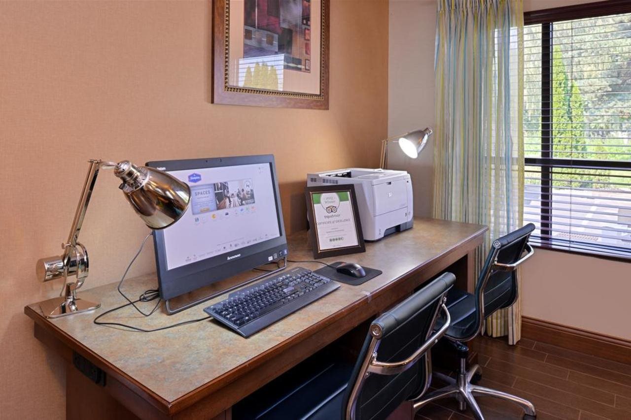 Hampton Inn Portland East - photo 7