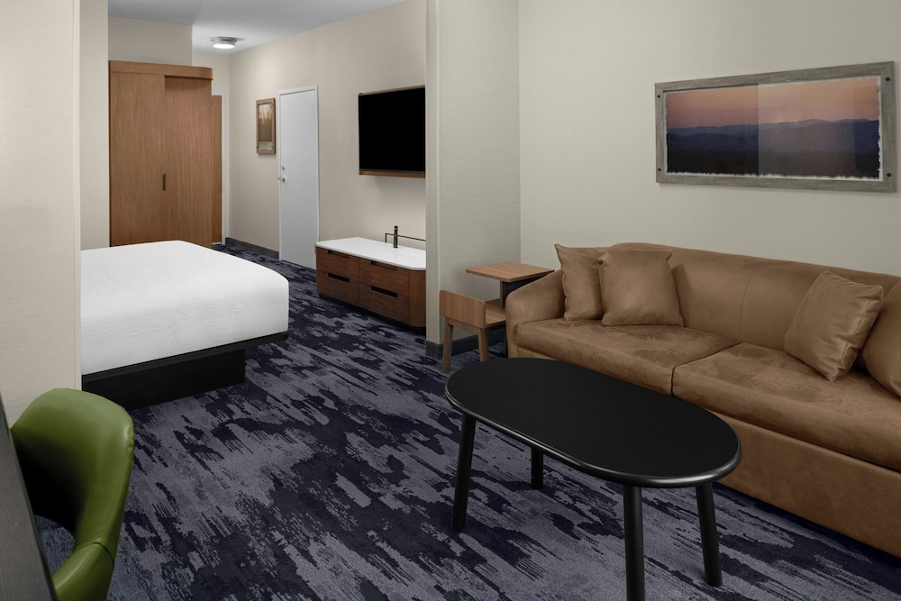 Fairfield by Marriott Inn & Suites Winters Davis - photo 9
