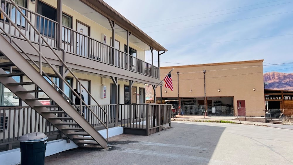 The Virginian Motel - photo 28