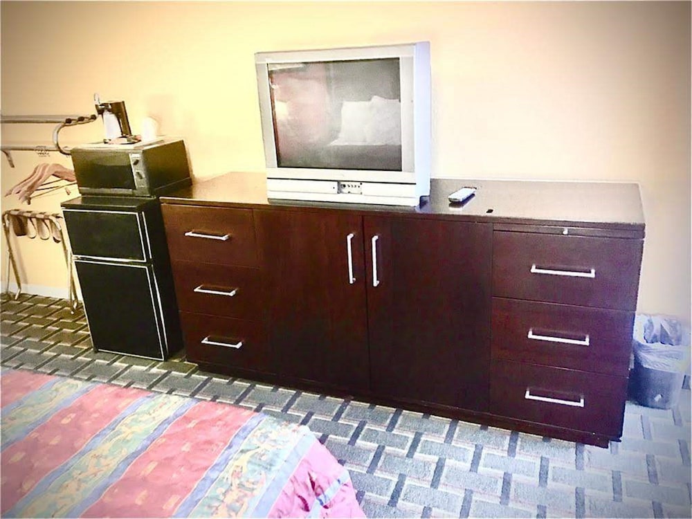 Stay Express Inn & Suites Demopolis - photo 11