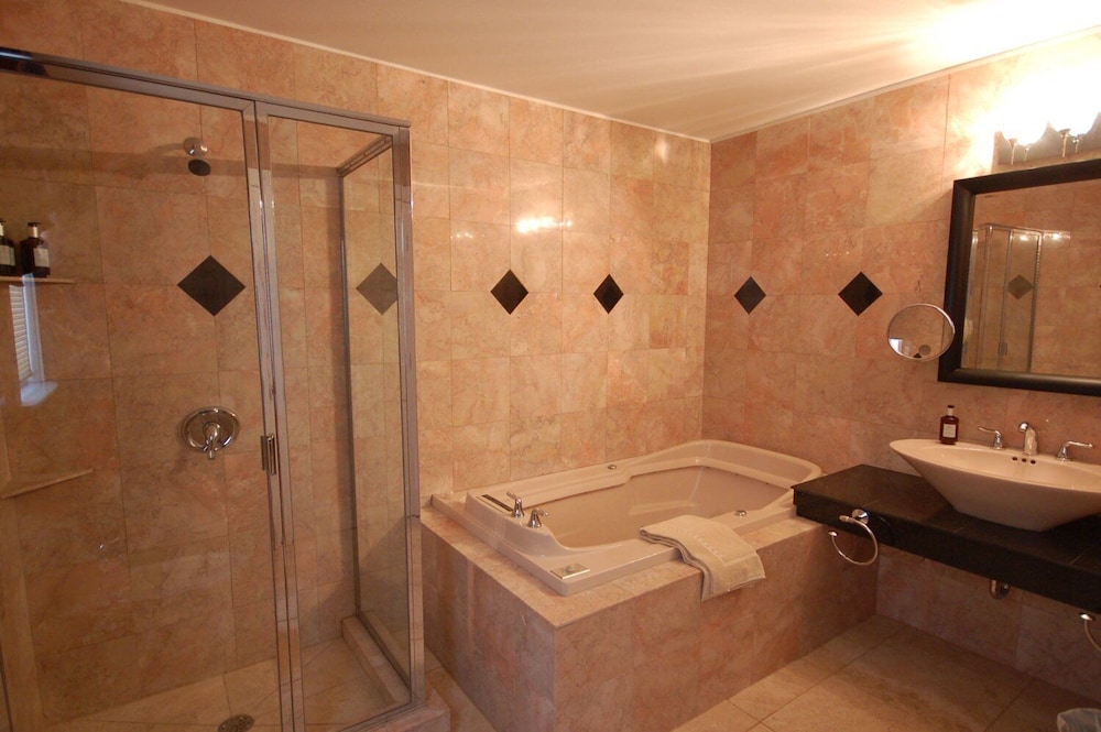 The Copperhood Retreat & Spa - photo 19