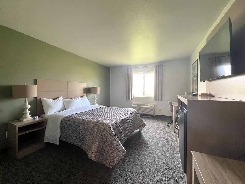 Travelodge by Wyndham Atlanta Illinois - photo 16
