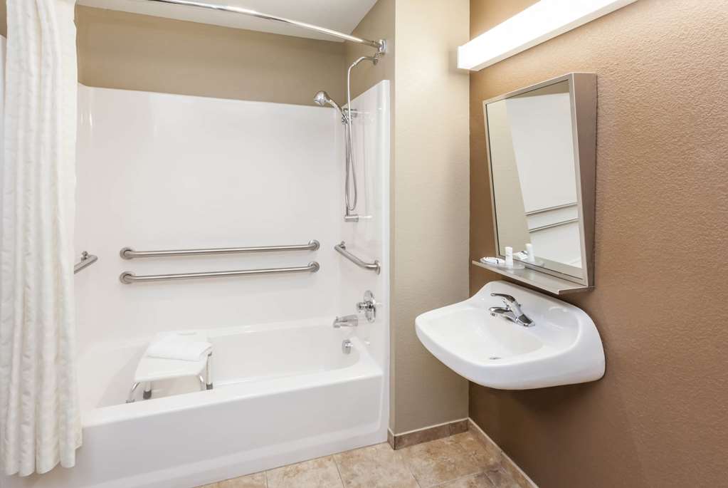 Microtel Inn & Suites by Wyndham Michigan City - photo 14