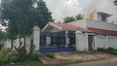 Aprameyans - last minute hotel in Tirumullaivasal