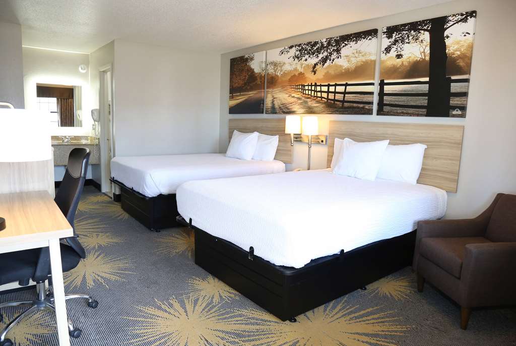 Days Inn by Wyndham Monroe LA - photo 35