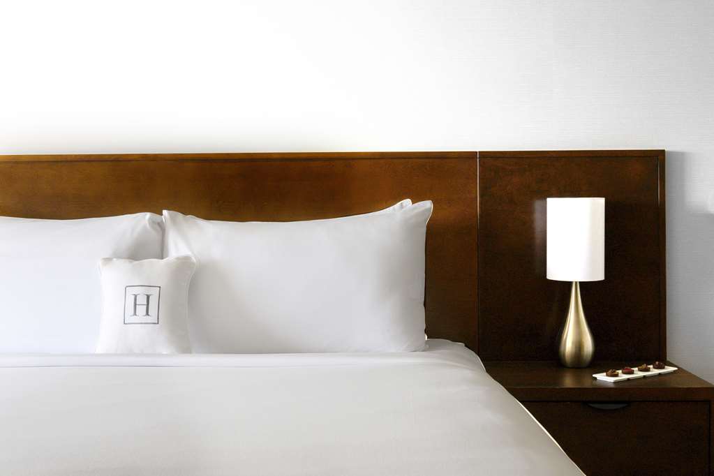 Harborside Hotel - photo 10