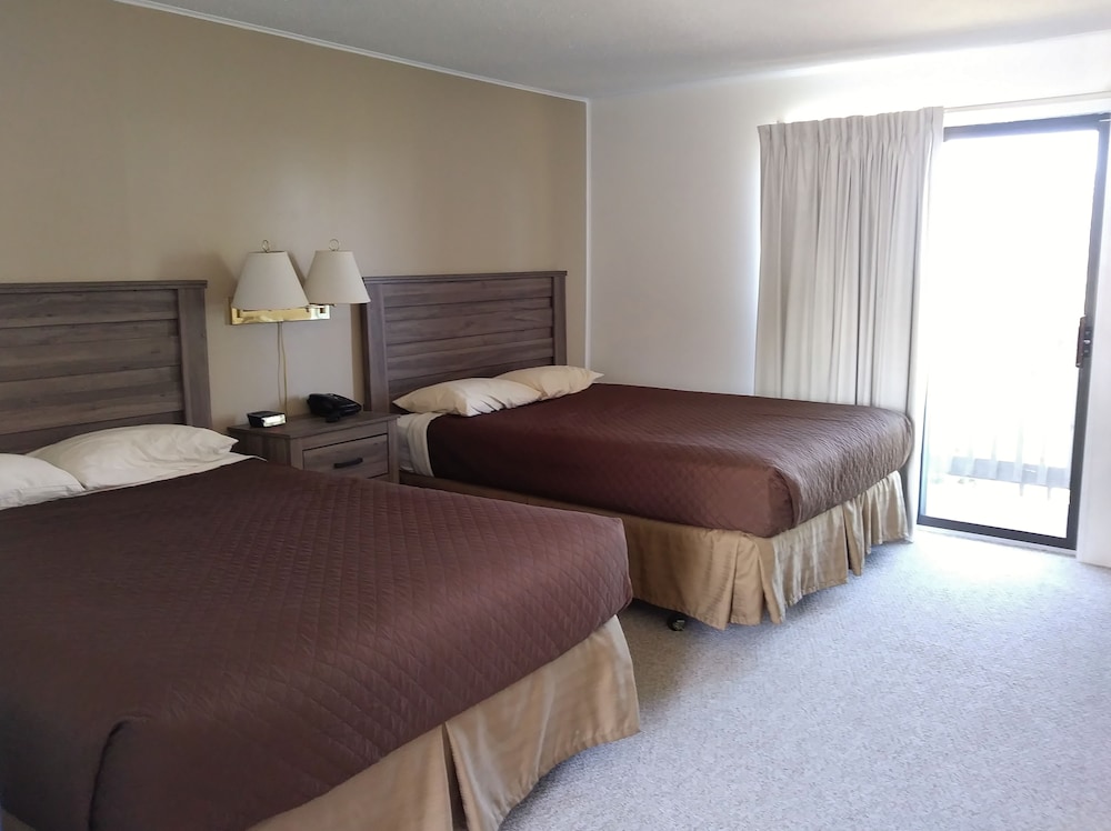 Driftwood Motel - photo 3