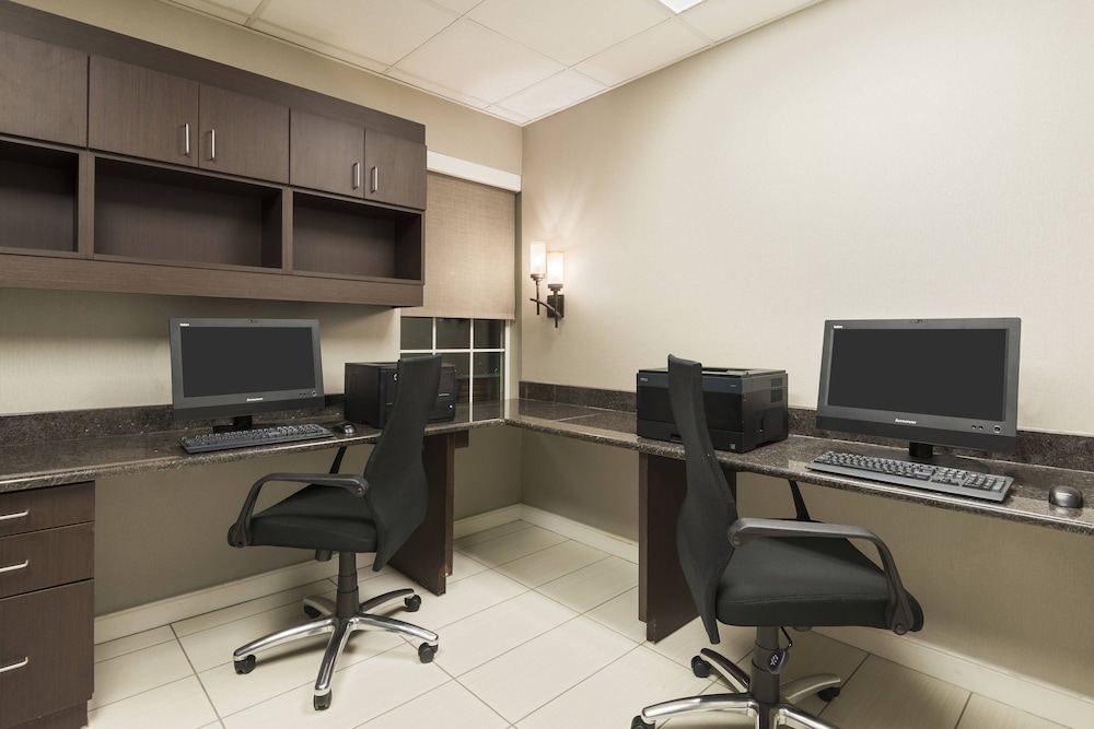 Residence Inn by Marriott Tampa Westshore Airport - photo 25