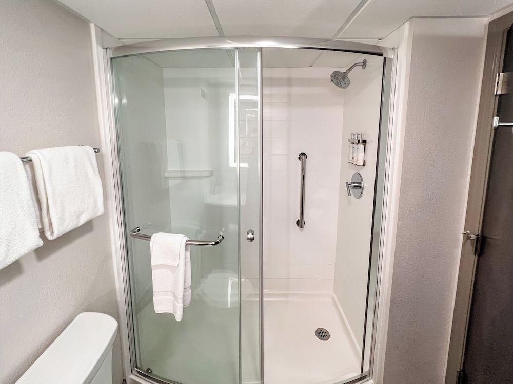 Holiday Inn Express & Suites Knoxville North I 75 Exit 112 by IHG - photo 35