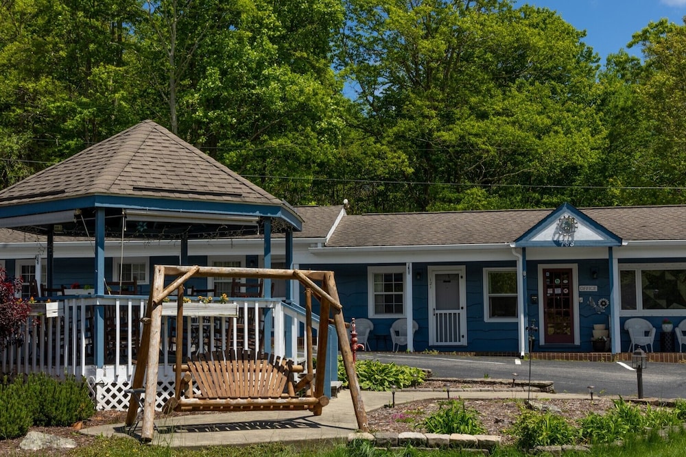 Blowing Rock Inn - photo 29